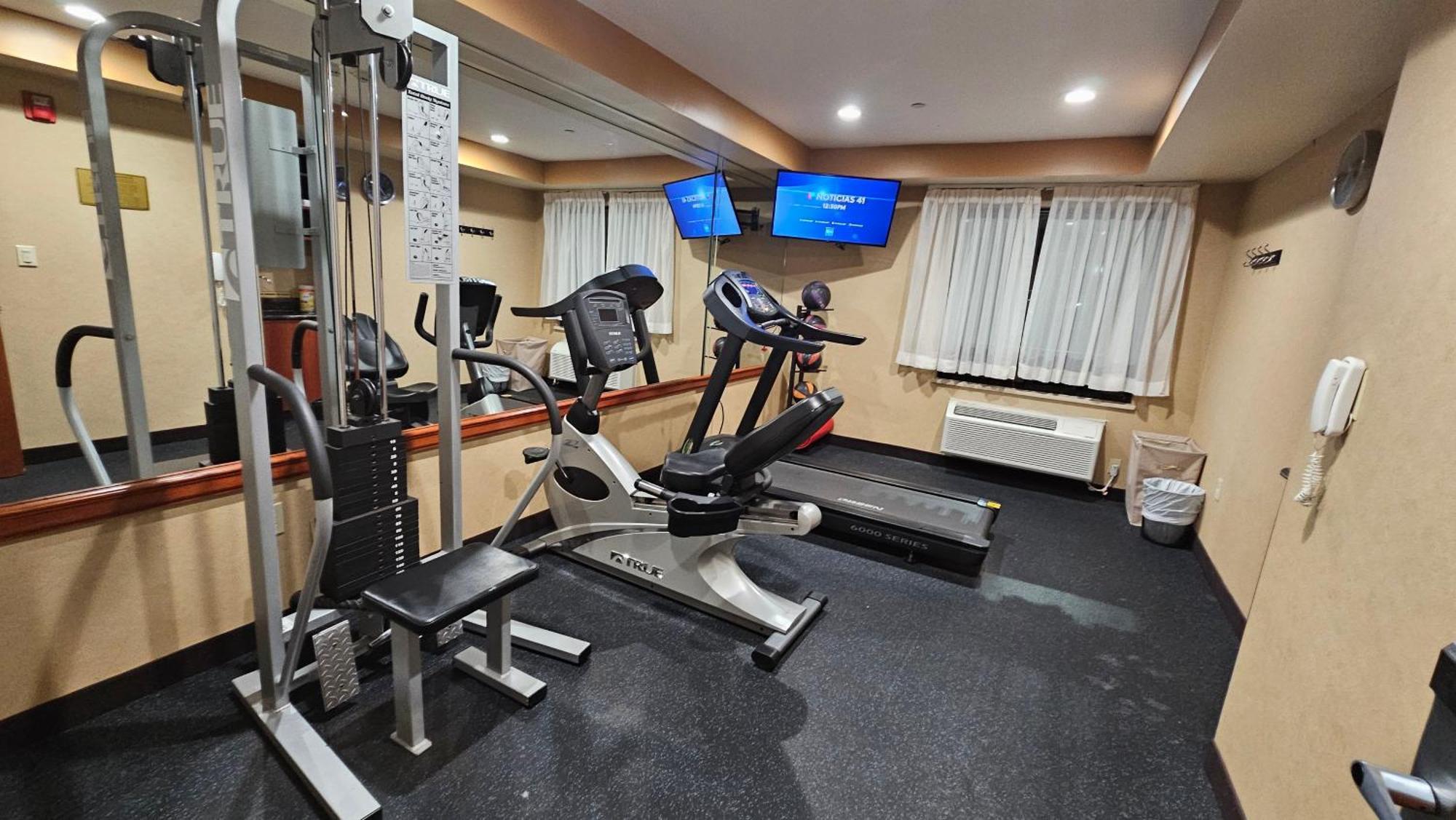 Econo Lodge Woodbridge Iselin Εξωτερικό φωτογραφία