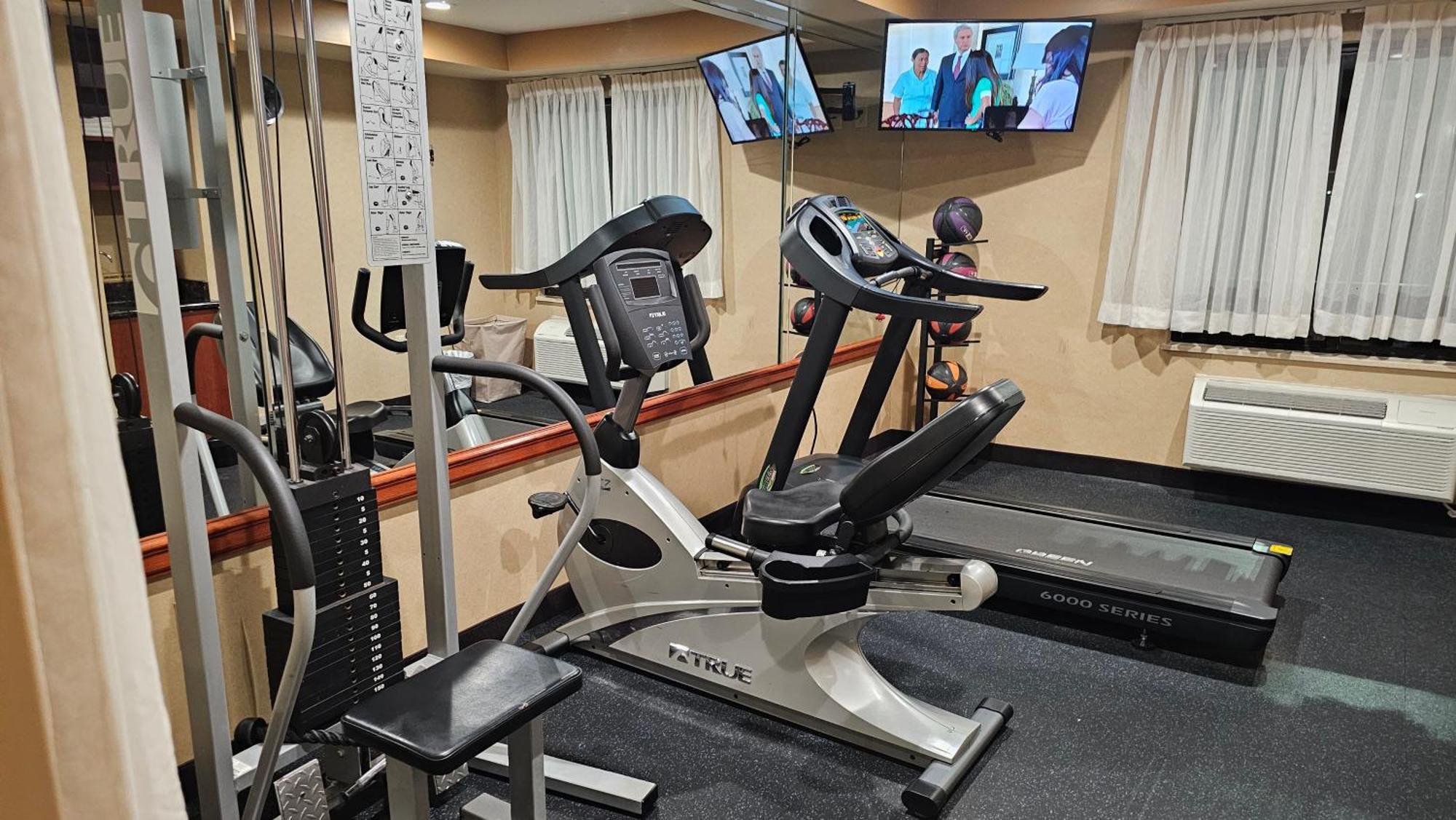 Econo Lodge Woodbridge Iselin Εξωτερικό φωτογραφία