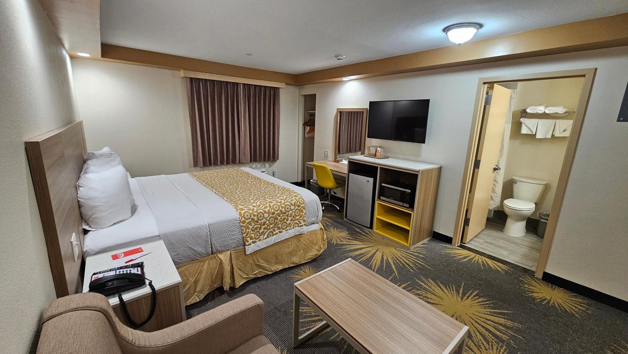 Econo Lodge Woodbridge Iselin Εξωτερικό φωτογραφία