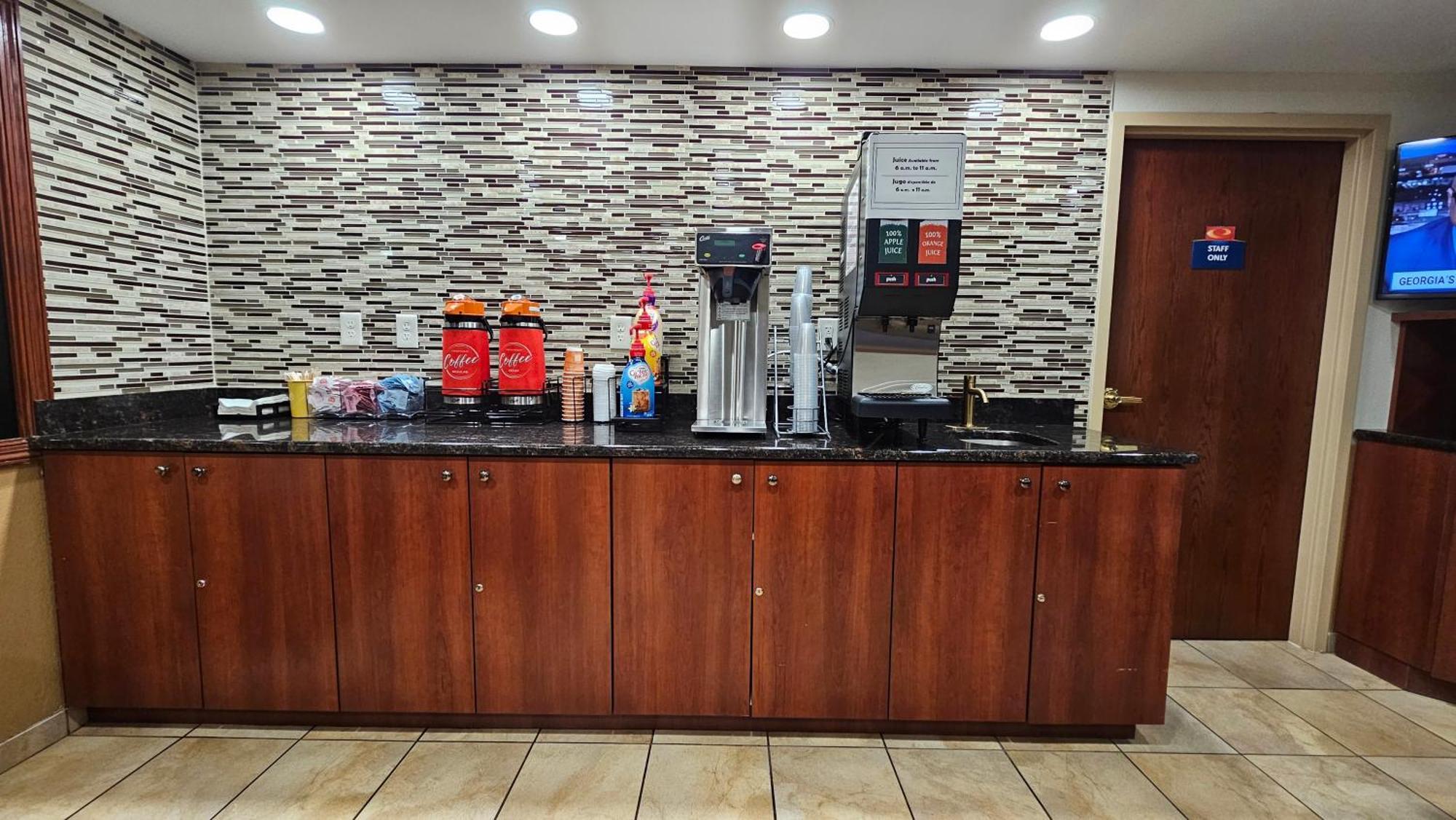 Econo Lodge Woodbridge Iselin Εξωτερικό φωτογραφία