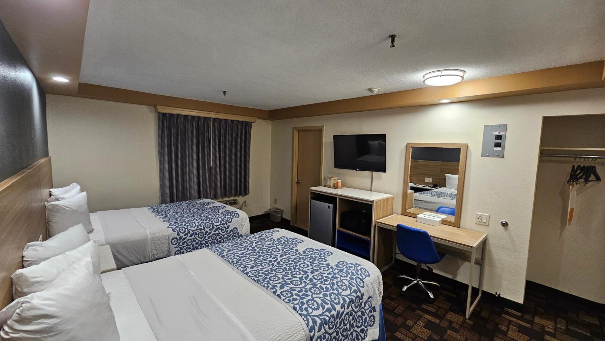Econo Lodge Woodbridge Iselin Εξωτερικό φωτογραφία